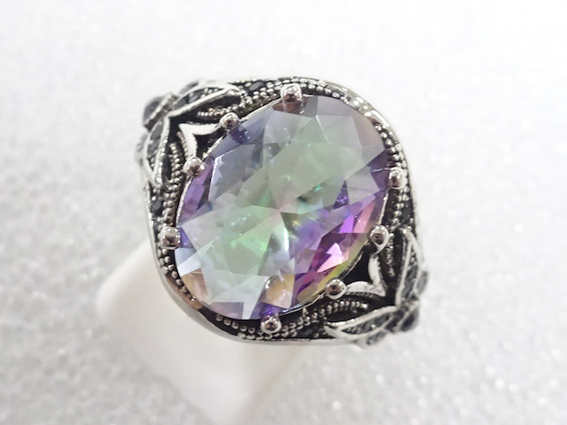 JAPANESE KIMONO / ANTIQUE COLORED STONE RING (SIZE 17)